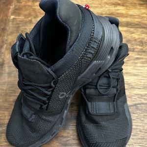 On Cloudnova ( Women, Size:7.5, Color: Eclipse)